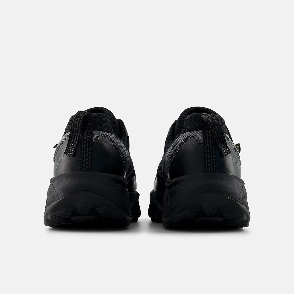 NB Hierro v9 Sneakers