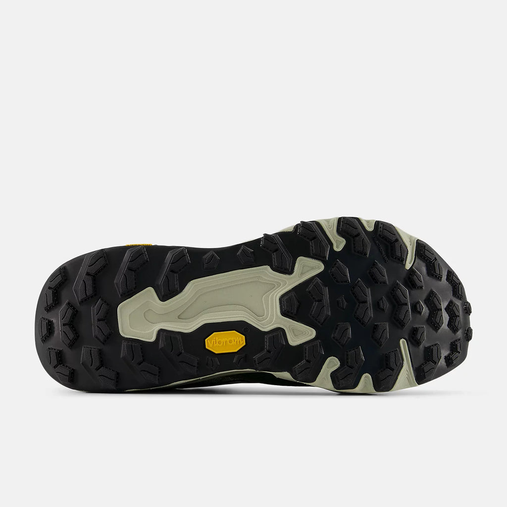 NB Hierro v9 Sneakers