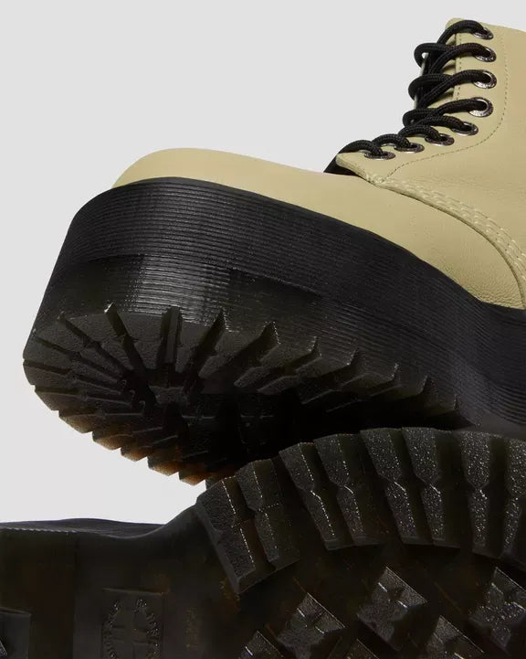 Dr. M. - 1460 Max Leather Platform Boots