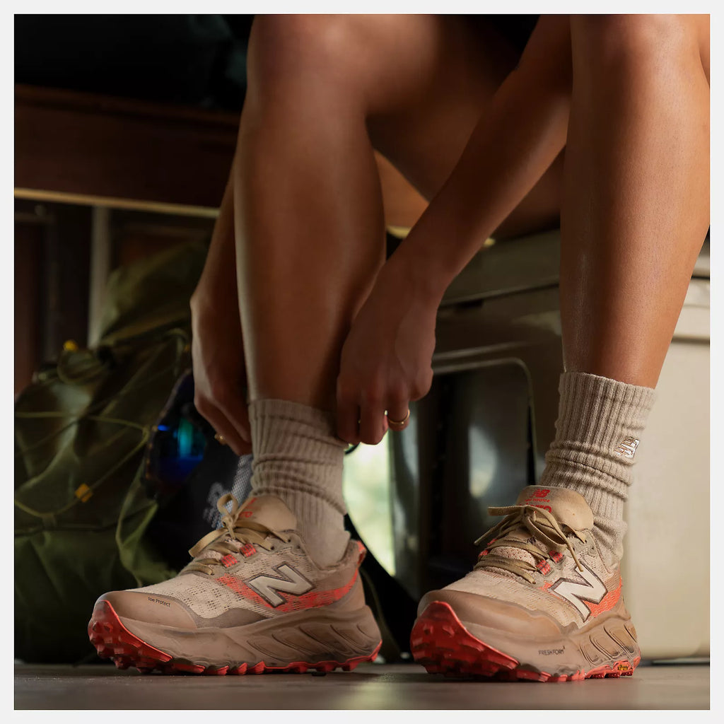 NB Hierro v9 Sneakers